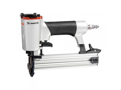 Нейлер пневматический для гвоздей от 10 до 32 мм// MATRIX