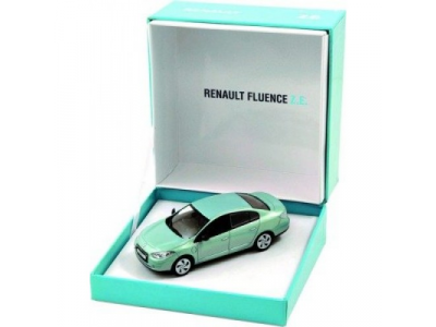 Модель Renault Fluence ZE 1/43